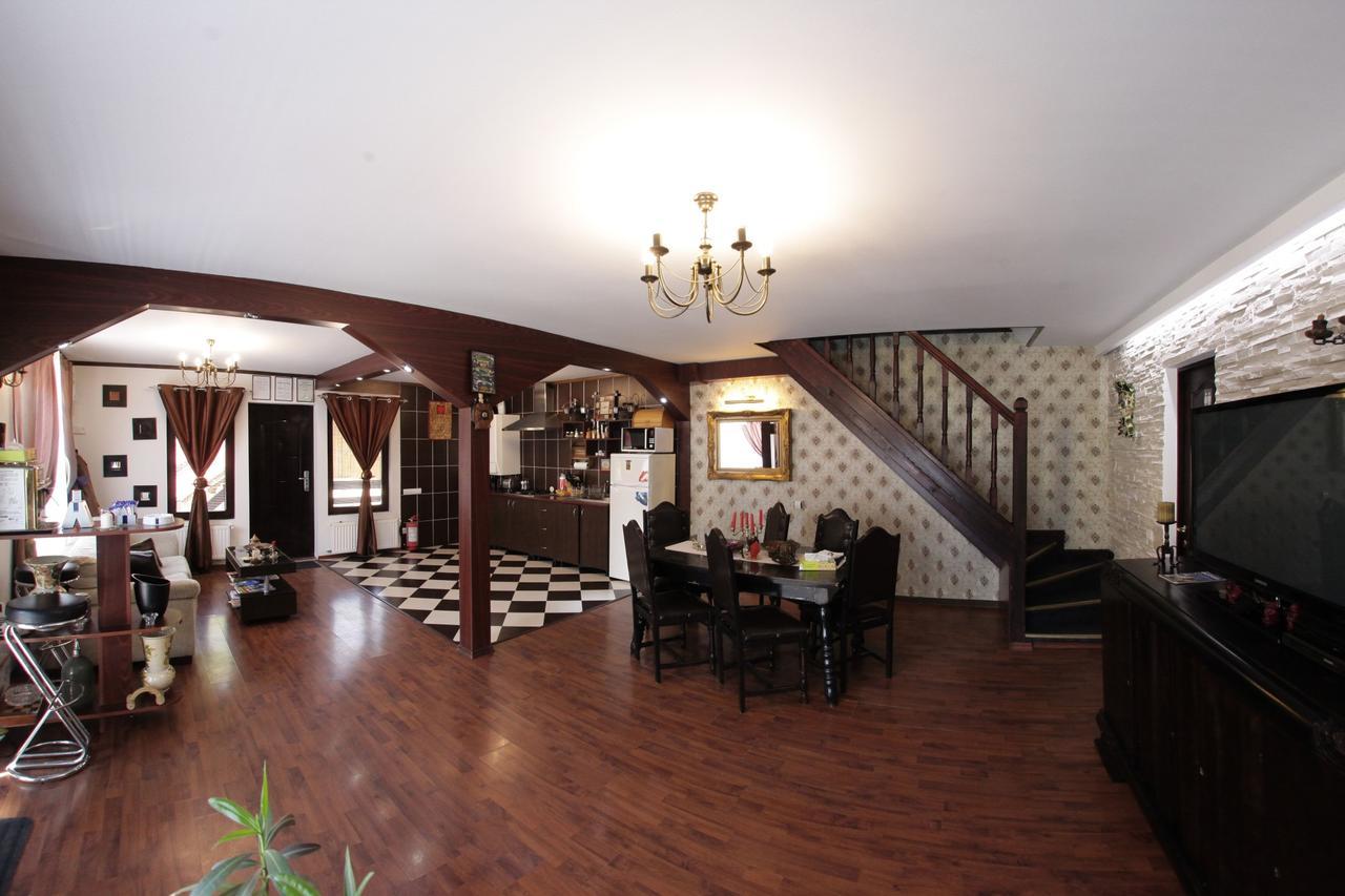 Pension Casa Wenge Sinaia Exterior photo